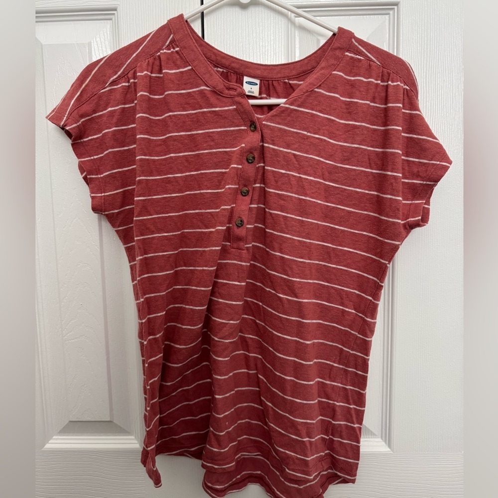 Size small old navy blouse/top